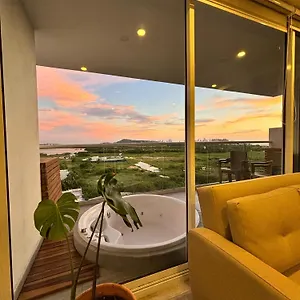 Dominique 907 Luxury Cartagena